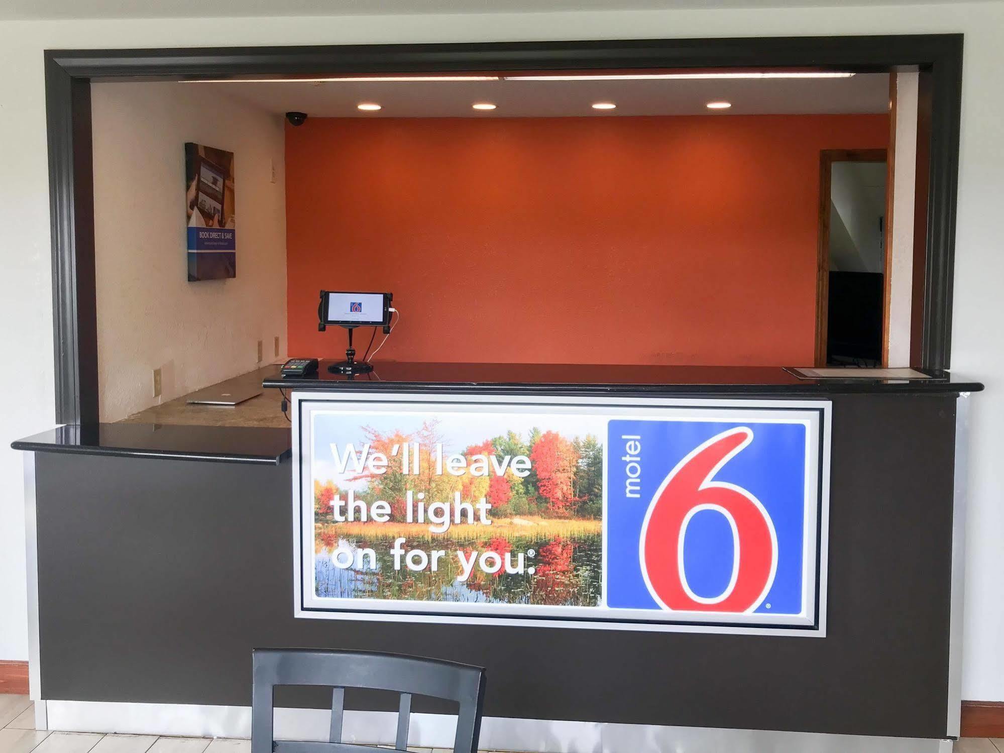Motel 6-Holyoke, Ma ويستفيلد المظهر الخارجي الصورة